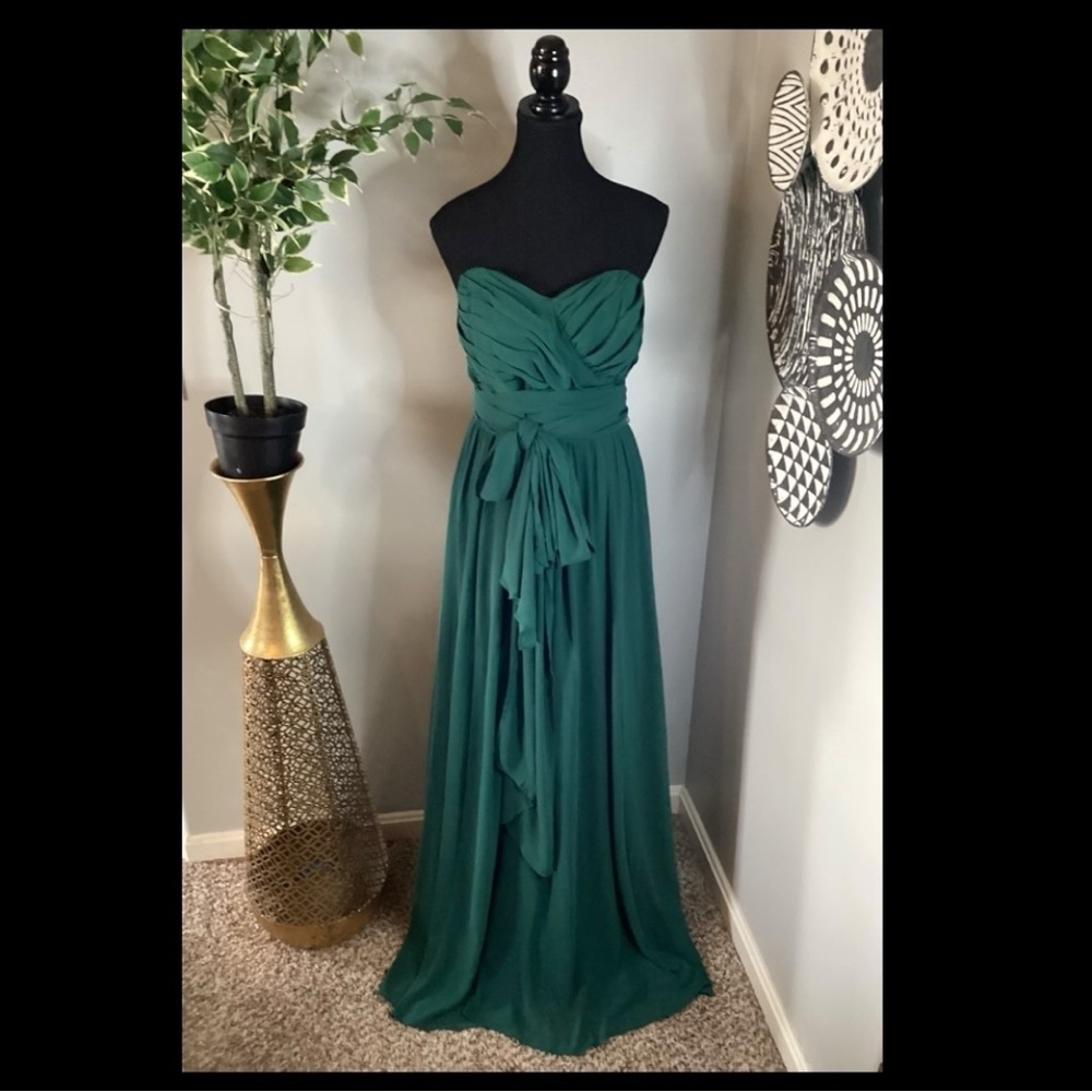 Elegant Green Strapless Evening Gown Plus Size 2X - Picture 4 of 10